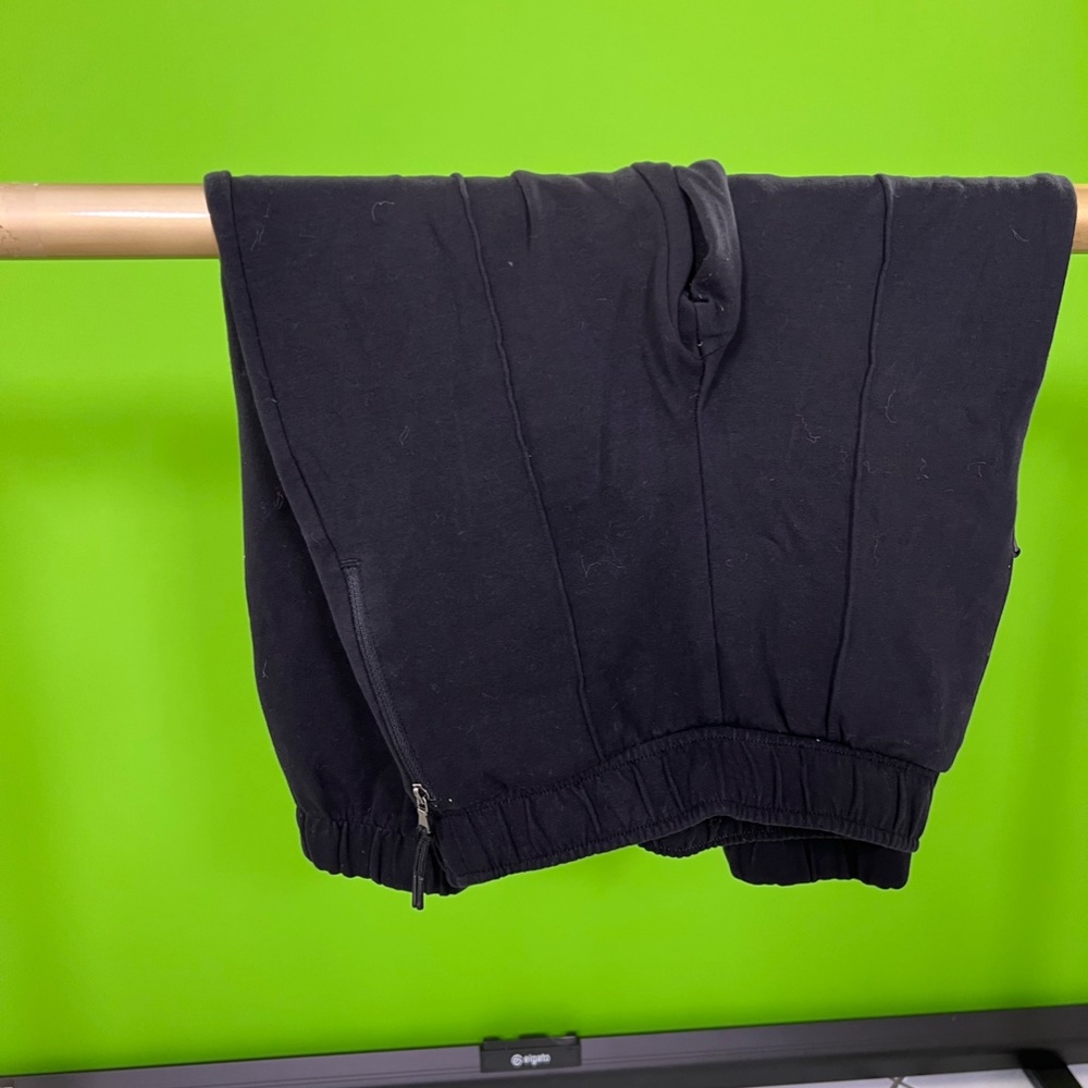 Pants - Picture 3 of 3